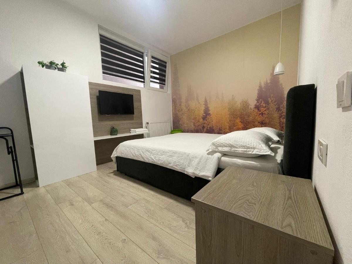 Pensiunea Prestige House Curtea de Argeş Exteriér fotografie