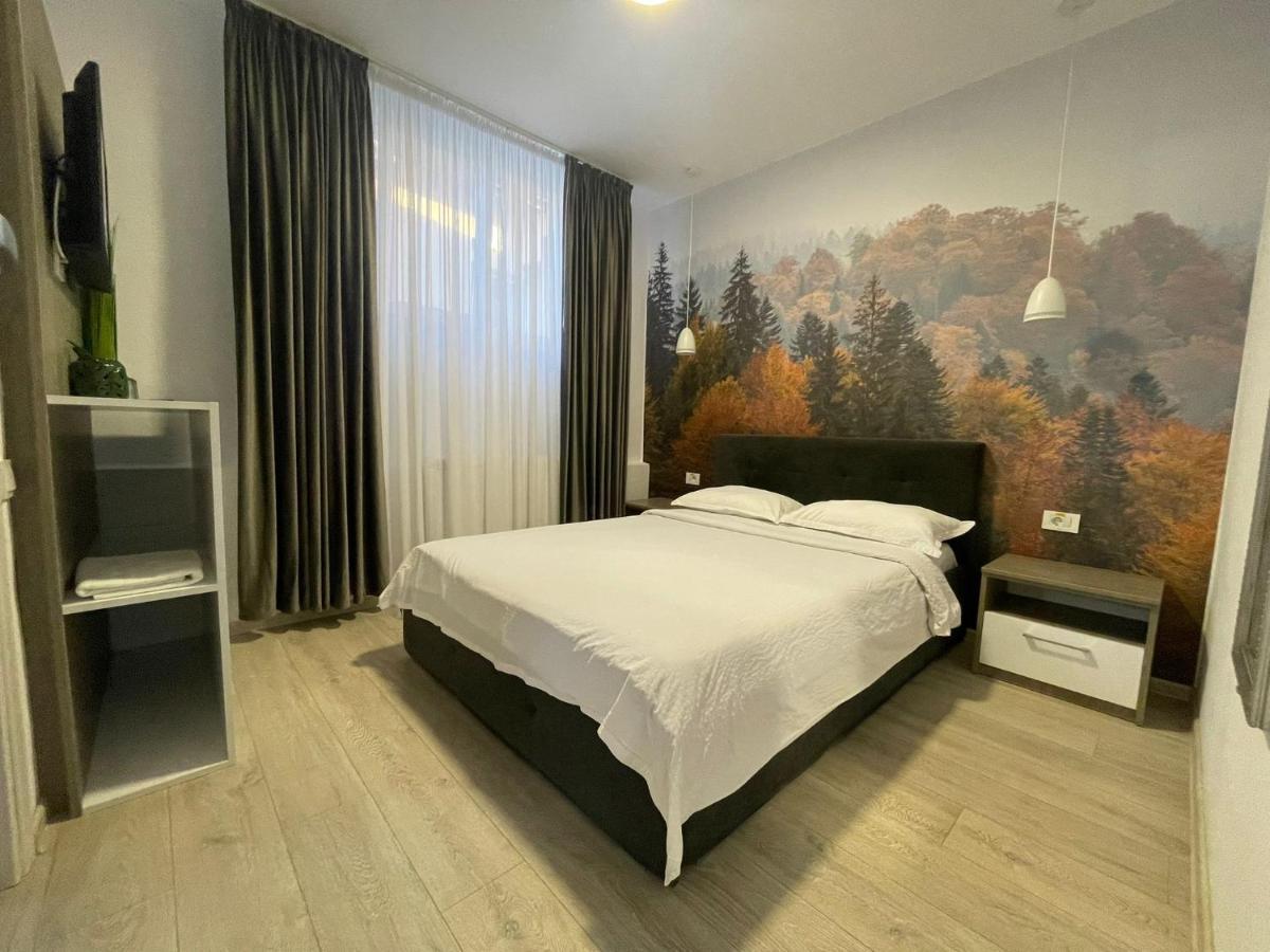 Pensiunea Prestige House Curtea de Argeş Exteriér fotografie