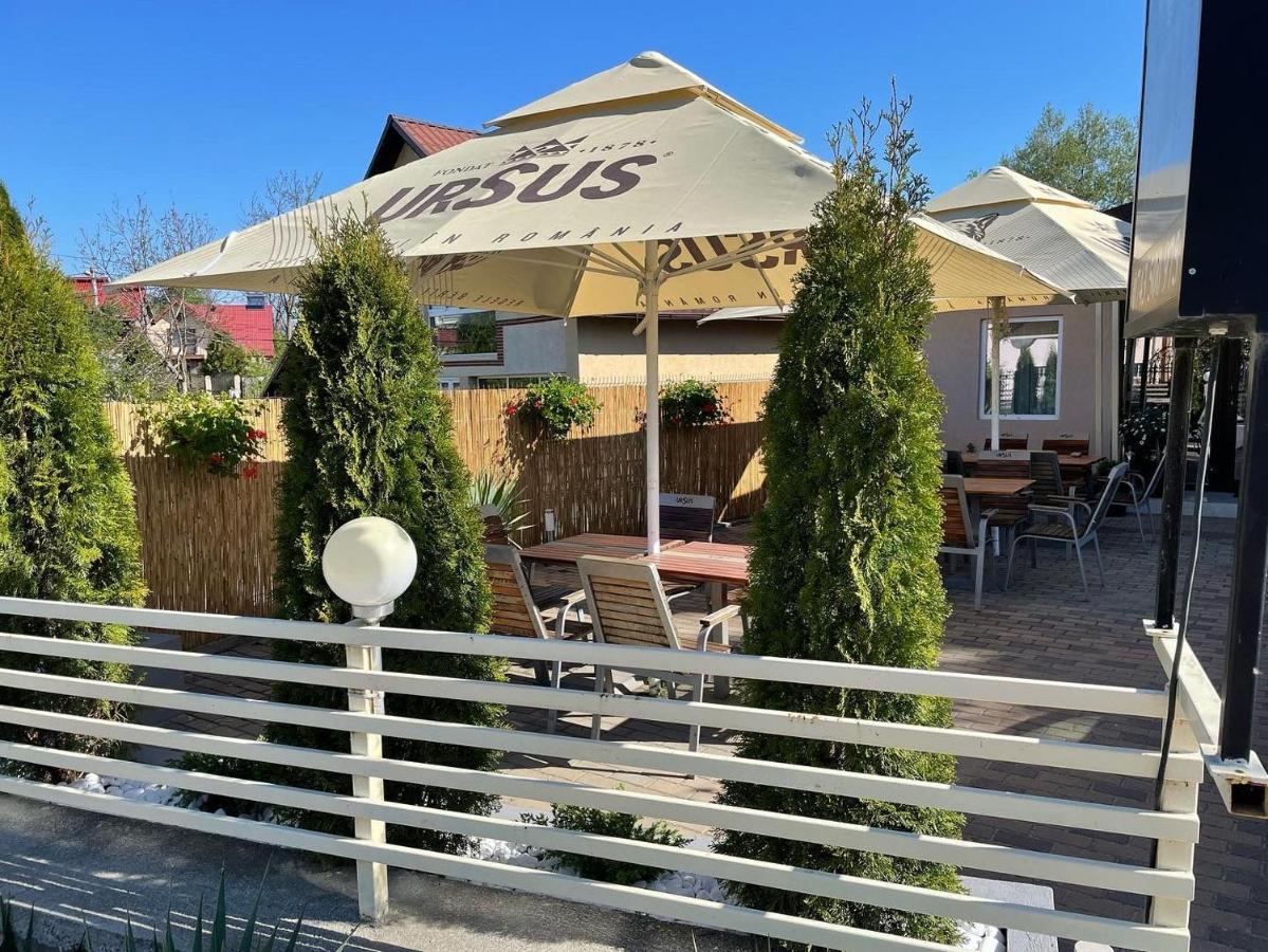 Pensiunea Prestige House Curtea de Argeş Exteriér fotografie