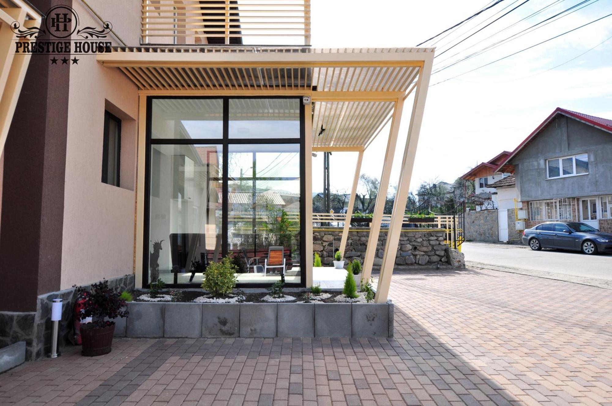 Pensiunea Prestige House Curtea de Argeş Exteriér fotografie