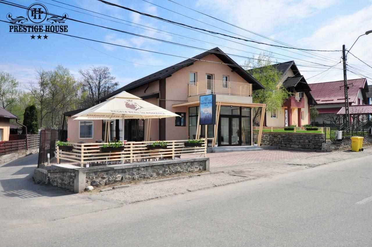 Pensiunea Prestige House Curtea de Argeş Exteriér fotografie